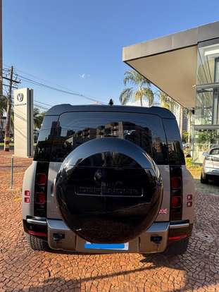 LAND ROVER-DEFENDER-2023