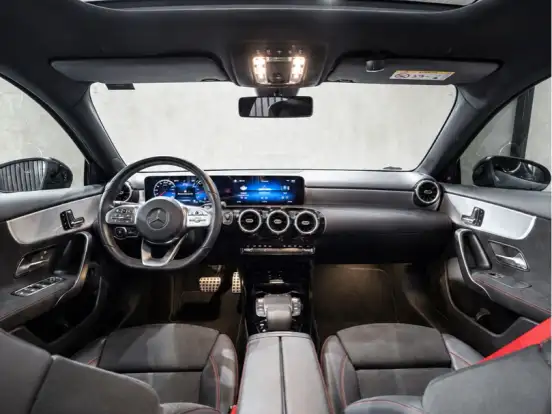 MERCEDES-BENZ-A 35 AMG-2.0 CGI GASOLINA 4MATIC 7G-DCT MERCEDES-BENZ-A 35 AMG-2020