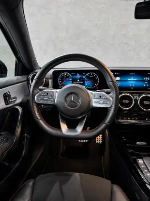MERCEDES-BENZ-A 35 AMG-2020