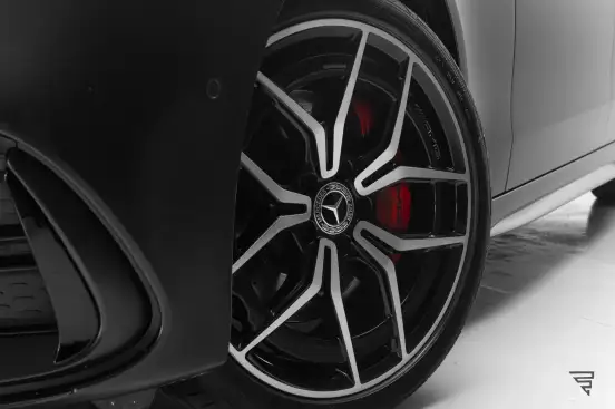 MERCEDES-BENZ-C 300-2023