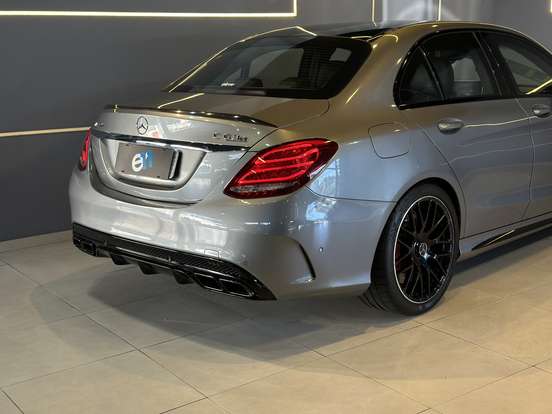 MERCEDES-BENZ-C 63 AMG-4.0 V8 TURBO S GASOLINA SEDAN 4P AUTOMÁTICO MERCEDES-BENZ-C 63 AMG-2015