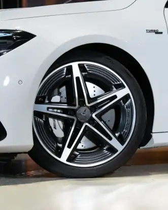 MERCEDES-BENZ-CLA 35 AMG-2024