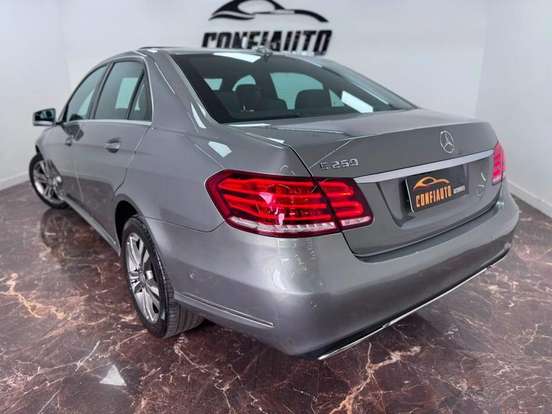 MERCEDES-BENZ-E 250-2.0 AVANTGARDE 16V TURBO GASOLINA 4P AUTOMÁTICO MERCEDES-BENZ-E 250-2015