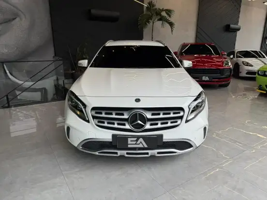 MERCEDES-BENZ-GLA 200-1.6 CGI FLEX ADVANCE 7G-DCT MERCEDES-BENZ-GLA 200-2019