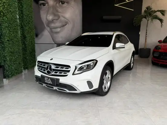 MERCEDES-BENZ-GLA 200-1.6 CGI FLEX ADVANCE 7G-DCT MERCEDES-BENZ-GLA 200-2019