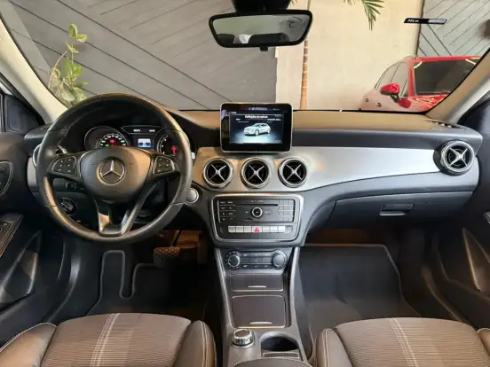 MERCEDES-BENZ-GLA 200-1.6 CGI FLEX ADVANCE 7G-DCT MERCEDES-BENZ-GLA 200-2019