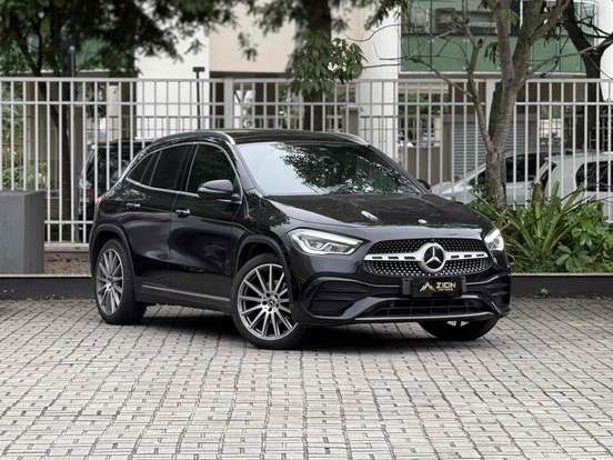 MERCEDES-BENZ-GLA 200-2022