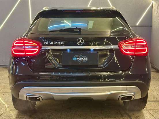 MERCEDES-BENZ-GLA 200-2014