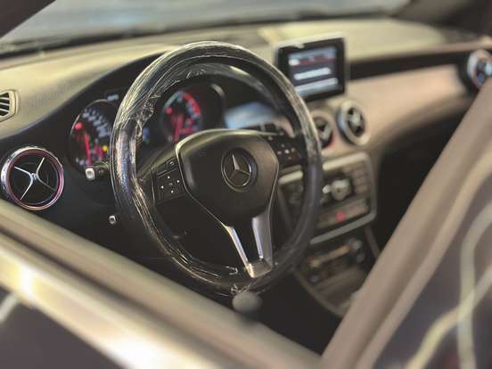 MERCEDES-BENZ-GLA 200-2014