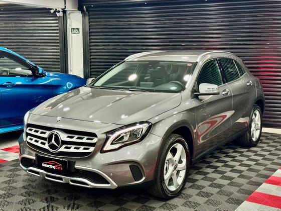 MERCEDES-BENZ GLA 200 1.6 CGI FLEX ADVANCE 7G-DCT