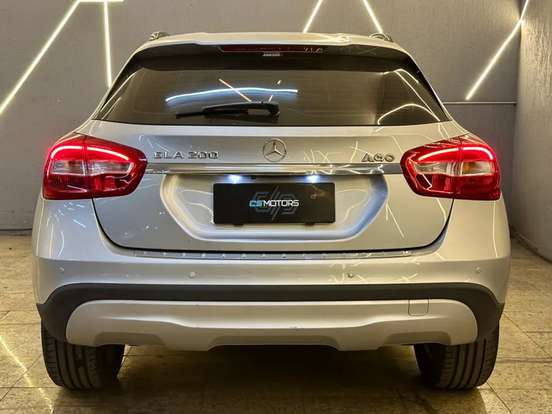 MERCEDES-BENZ-GLA 200-1.6 CGI STYLE 16V TURBO FLEX 4P AUTOMÁTICO MERCEDES-BENZ-GLA 200-2016