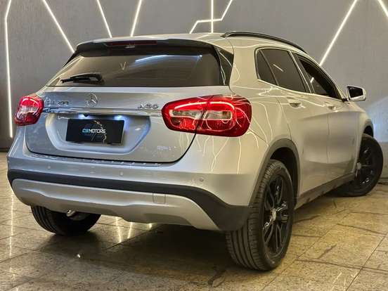 MERCEDES-BENZ-GLA 200-1.6 CGI STYLE 16V TURBO FLEX 4P AUTOMÁTICO MERCEDES-BENZ-GLA 200-2016