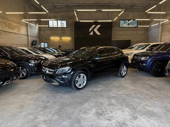 MERCEDES-BENZ GLA 200 1.6 CGI VISION 16V TURBO GASOLINA 4P AUTOMÁTICO