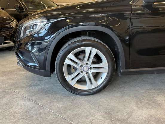 MERCEDES-BENZ-GLA 200-2015