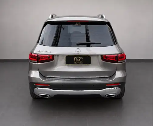 MERCEDES-BENZ-GLB 200-2020