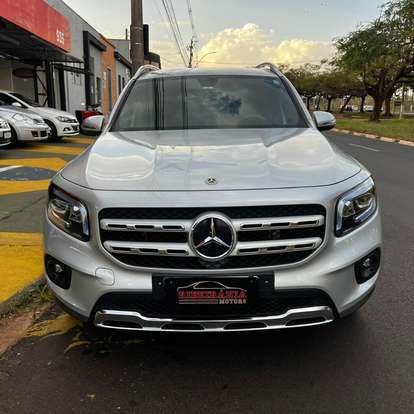 MERCEDES-BENZ-GLB 200-2021