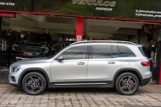 MERCEDES-BENZ-GLB 200-2020