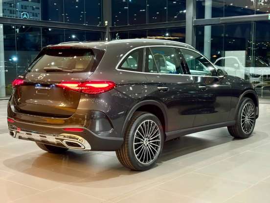 MERCEDES-BENZ-GLC 300-2026