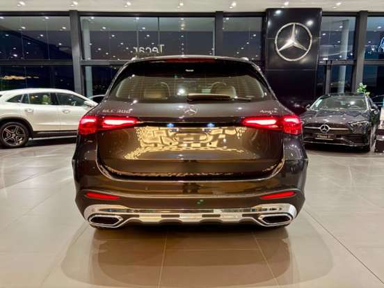 MERCEDES-BENZ-GLC 300-2026