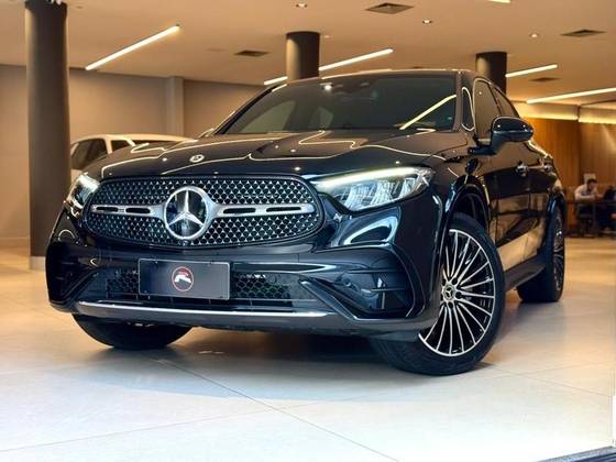 MERCEDES-BENZ GLC 300 2.0 MHEV AMG LINE COUPÉ 4MATIC 9G-TRONIC