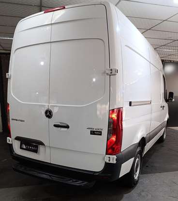 MERCEDES-BENZ-SPRINTER-2021