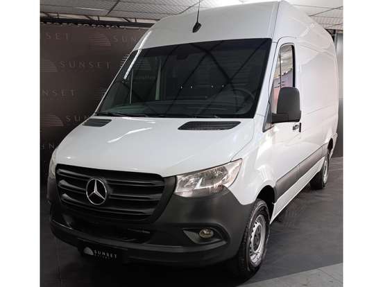 MERCEDES-BENZ-SPRINTER-2021