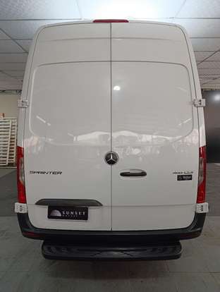 MERCEDES-BENZ-SPRINTER-2021