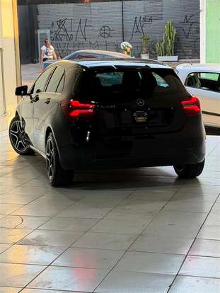 MERCEDES-BENZ-A 200-2016