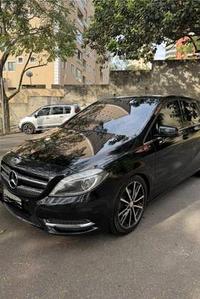 MERCEDES-BENZ B 200 1.6 SPORT TURBO GASOLINA 4P AUTOMÁTICO