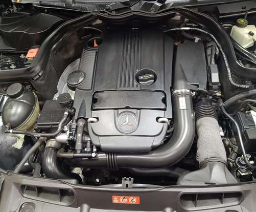 MERCEDES-BENZ-C 200-2010