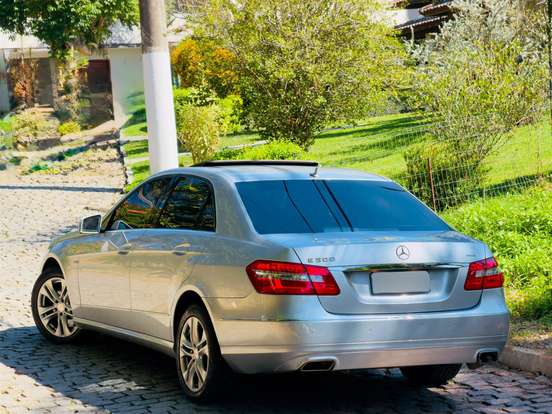 MERCEDES-BENZ-E 500-2010