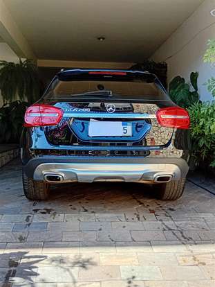 MERCEDES-BENZ-GLA 200-2016
