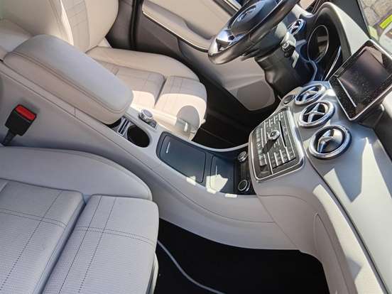 MERCEDES-BENZ-GLA 200-2016