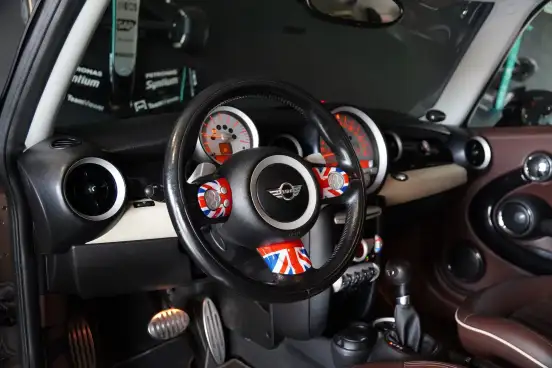 MINI-COOPER-1.6 S CLUBMAN 16V TURBO GASOLINA 3P AUTOMÁTICO MINI-COOPER-2010