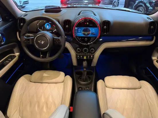 MINI-COUNTRYMAN-2023