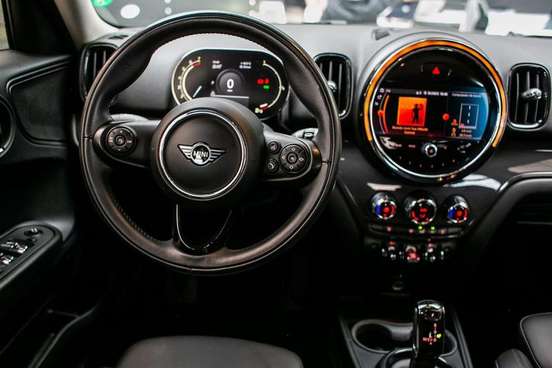 MINI-COUNTRYMAN-2020