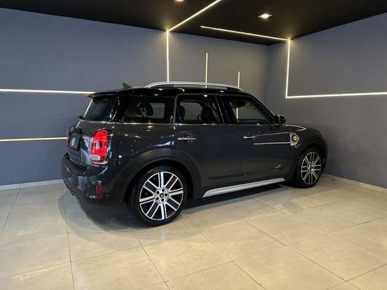 MINI-COUNTRYMAN-2019