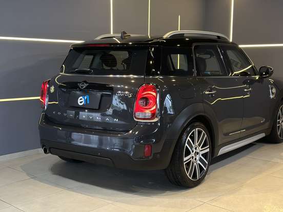 MINI-COUNTRYMAN-2019