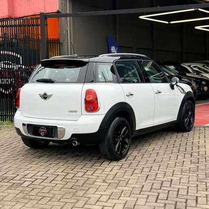 MINI-COUNTRYMAN-2011