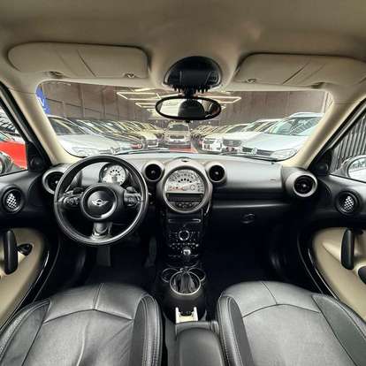 MINI-COUNTRYMAN-2011