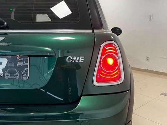 MINI-ONE-1.6 16V GASOLINA 2P AUTOMÁTICO MINI-ONE-2013