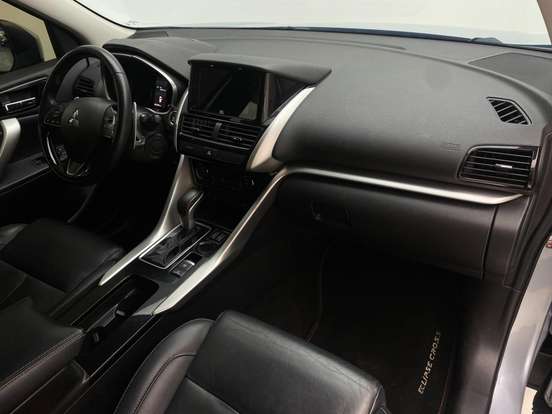 MITSUBISHI-ECLIPSE CROSS-2022