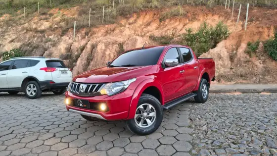 MITSUBISHI L200 TRITON 2.4 16V TURBO DIESEL SPORT HPE CD 4P 4X4 AUTOMÁTICO