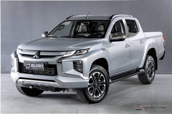 MITSUBISHI L200 TRITON 2.4 16V TURBO DIESEL SPORT HPE CD 4P 4X4 AUTOMÁTICO