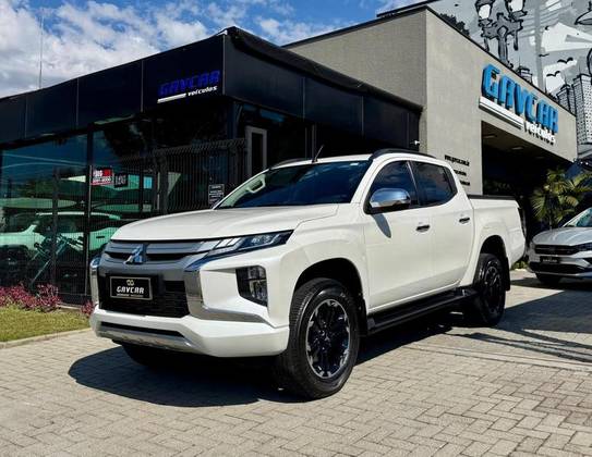 MITSUBISHI L200 TRITON 2.4 16V TURBO DIESEL SPORT HPE CD 4P 4X4 AUTOMÁTICO