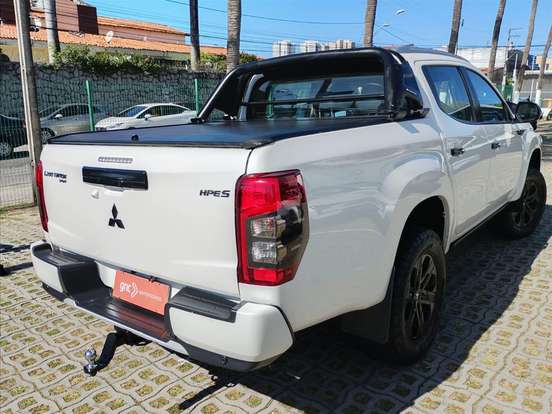 MITSUBISHI-L200 TRITON-2.4 16V TURBO DIESEL SPORT HPE CD 4P 4X4 AUTOMÁTICO MITSUBISHI-L200 TRITON-2024