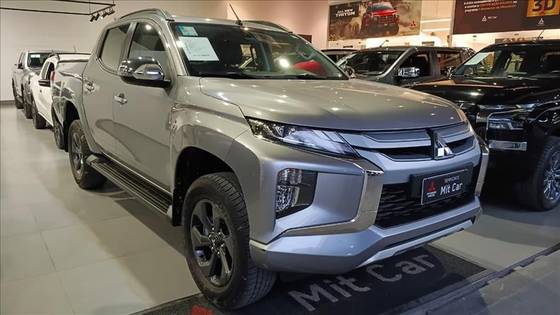 MITSUBISHI L200 TRITON 2.4 16V TURBO DIESEL SPORT HPE CD 4P 4X4 AUTOMÁTICO