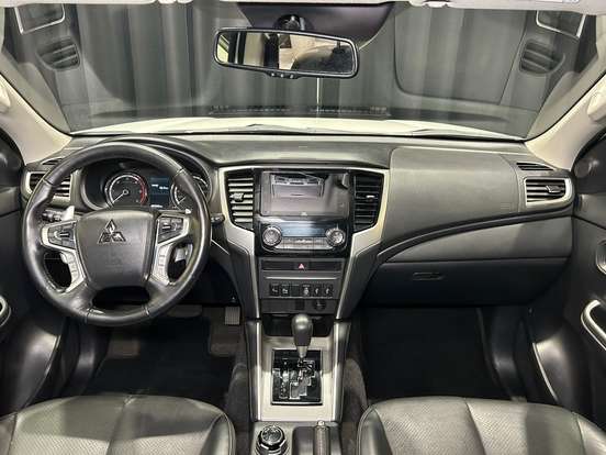 MITSUBISHI-L200 TRITON-2023