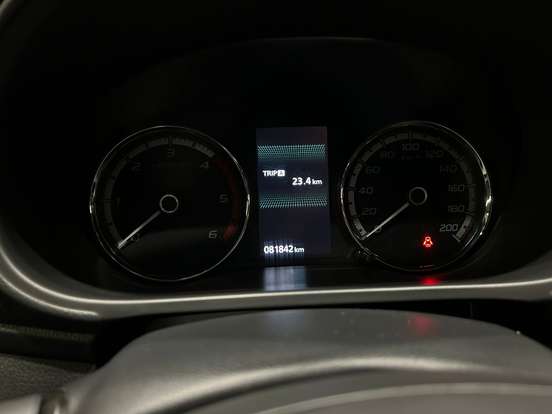 MITSUBISHI-L200 TRITON-2023