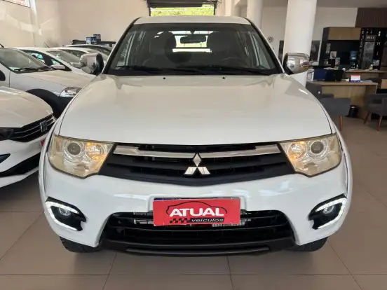 MITSUBISHI-L200 TRITON-3.2 HPE 4X4 CD 16V TURBO INTERCOOLER DIESEL 4P AUTOMÁTICO MITSUBISHI-L200 TRITON-2015